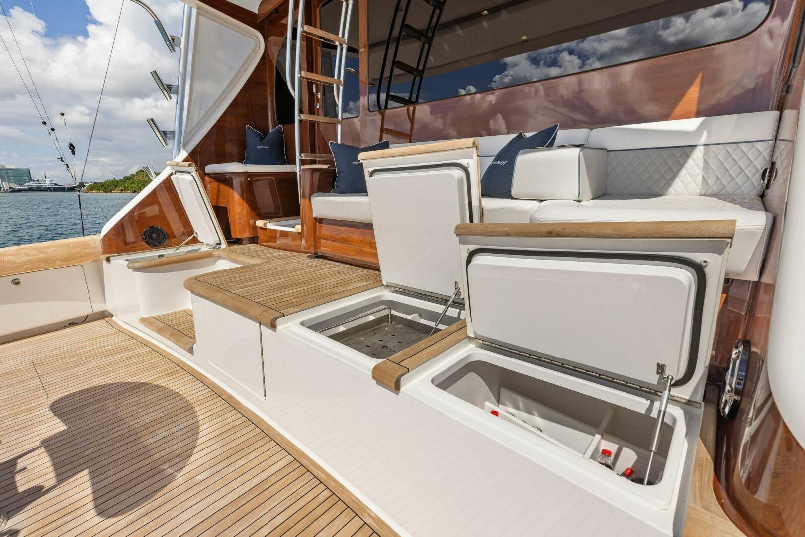 Viking-82 Convertible 2026-Team Harvey  Palm Beach-Florida-United States-2026 Viking 82 Convertible TEAM HARVEY I Cockpit-5771124 | Thumbnail