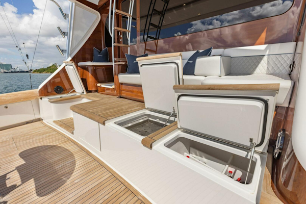 Viking-82 Convertible 2026-Team Harvey  Palm Beach-Florida-United States-2026 Viking 82 Convertible TEAM HARVEY I Cockpit-5771124