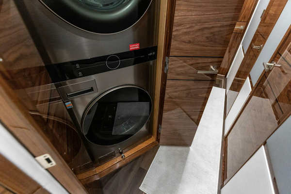 Viking-82 Convertible 2026-Team Harvey  Palm Beach-Florida-United States-2026 Viking 82 Convertible TEAM HARVEY I Laundry-5771075