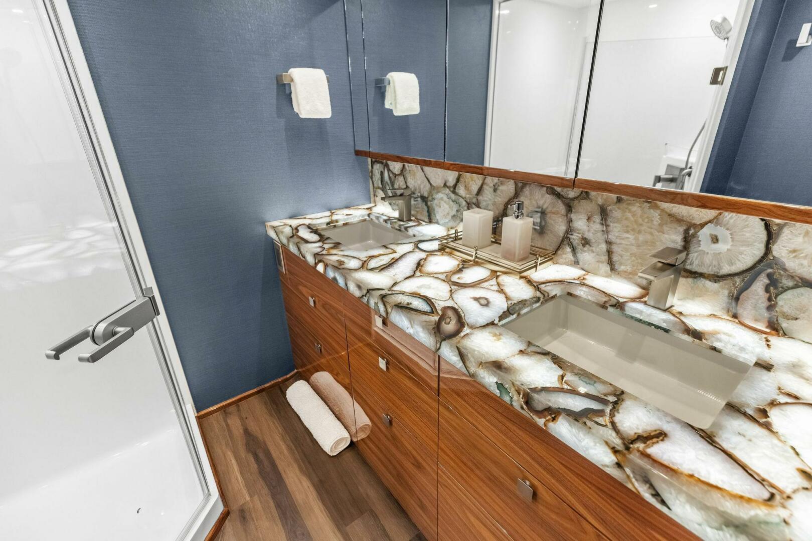 Viking-82 Convertible 2026-Team Harvey  Palm Beach-Florida-United States-2026 Viking 82 Convertible TEAM HARVEY I Master Stateroom Head-5771098 | Thumbnail