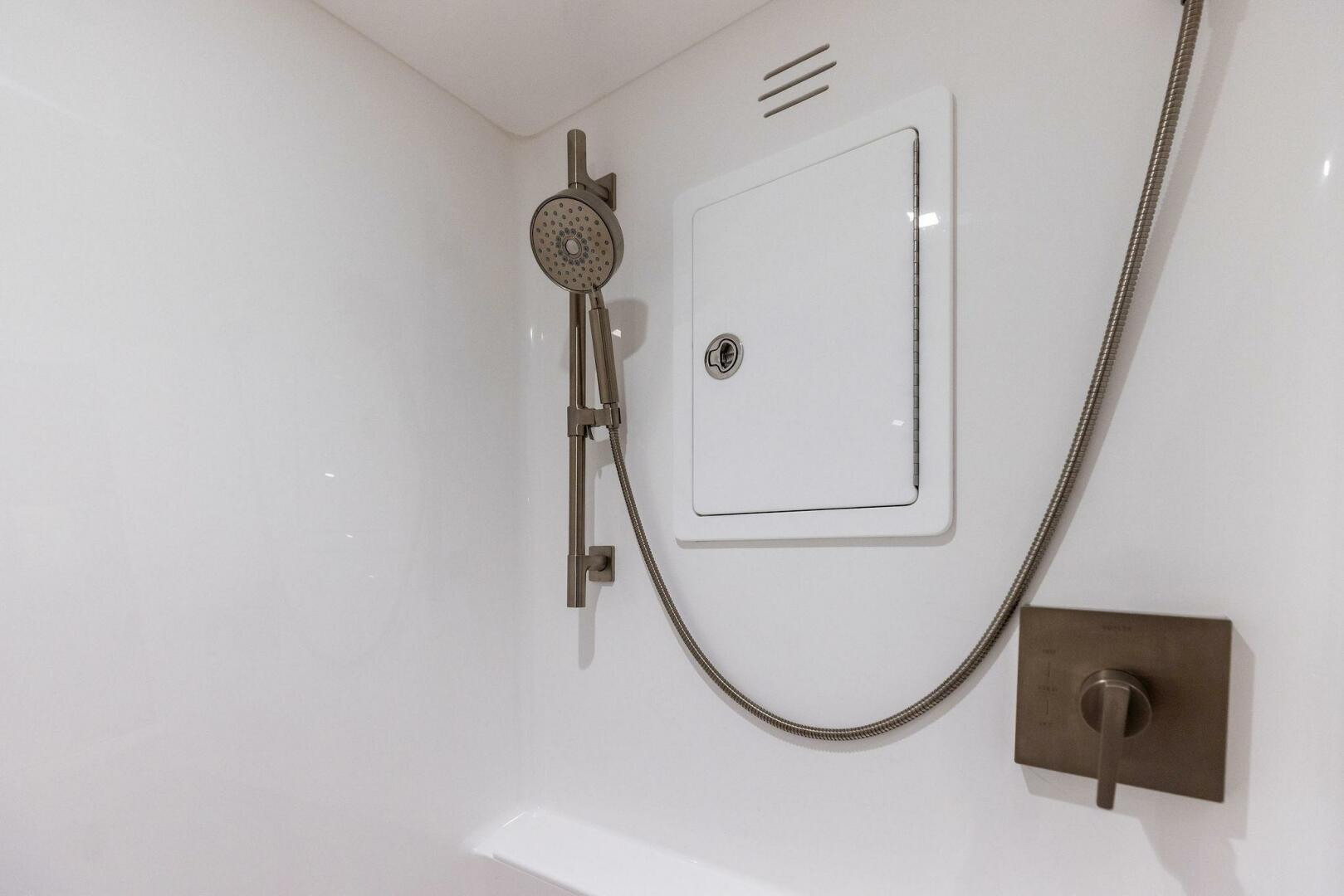 Viking-82 Convertible 2026-Team Harvey  Palm Beach-Florida-United States-2026 Viking 82 Convertible TEAM HARVEY I STBD Guest Sateroom Head-5771073 | Thumbnail