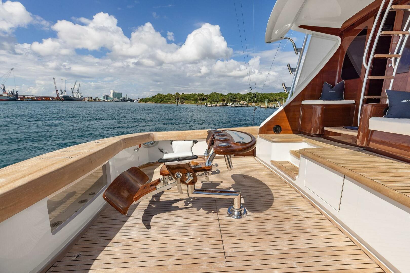 Viking-82 Convertible 2026-Team Harvey  Palm Beach-Florida-United States-2026 Viking 82 Convertible TEAM HARVEY I Cockpit-5771113 | Thumbnail