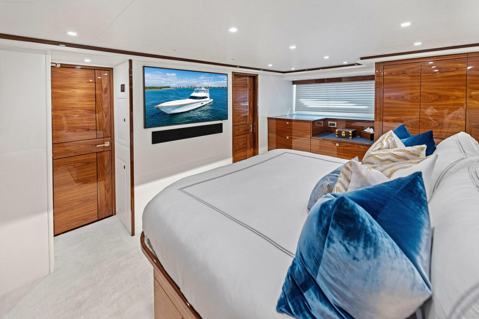 Viking-82 Convertible 2026-Team Harvey  Palm Beach-Florida-United States-2026 Viking 82 Convertible TEAM HARVEY I Master Stateroom-5771086 | Thumbnail