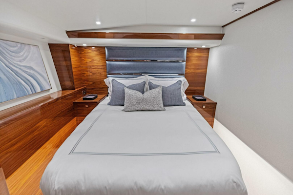 Viking-82 Convertible 2026-Team Harvey  Palm Beach-Florida-United States-2026 Viking 82 Convertible TEAM HARVEY I STBD Guest Sateroom-5771065