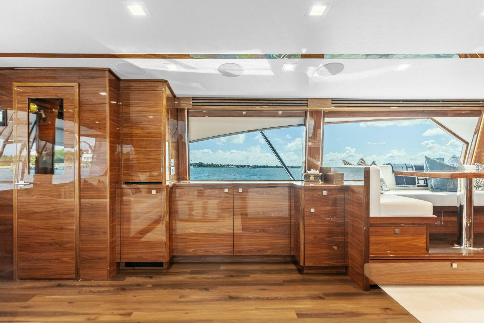 Viking-82 Convertible 2026-Team Harvey  Palm Beach-Florida-United States-2026 Viking 82 Convertible TEAM HARVEY I Salon-5771156 | Thumbnail