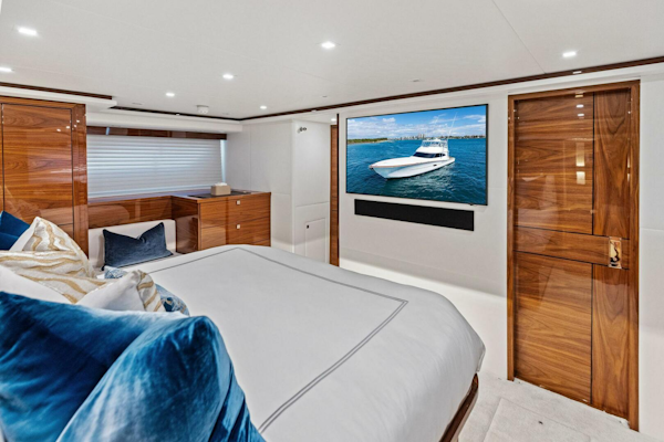 Viking-82 Convertible 2026-Team Harvey  Palm Beach-Florida-United States-2026 Viking 82 Convertible TEAM HARVEY I Master Stateroom-5771088
