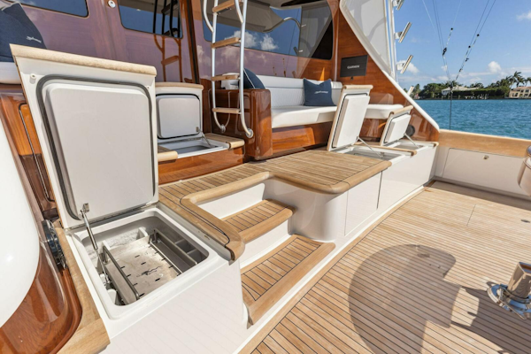 Viking-82 Convertible 2026-Team Harvey  Palm Beach-Florida-United States-2026 Viking 82 Convertible TEAM HARVEY I Cockpit-5771125