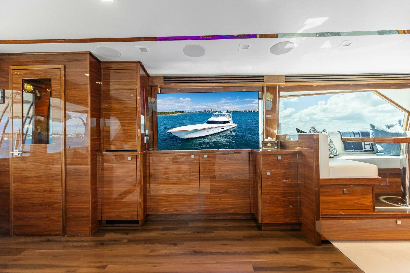 Viking-82 Convertible 2026-Team Harvey  Palm Beach-Florida-United States-2026 Viking 82 Convertible TEAM HARVEY I Salon-5771149 | Thumbnail