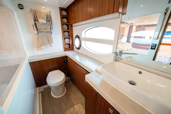 Riviera-6000 Sport Yacht 2015-Six Pack  Sarasota -Florida-United States-6108479