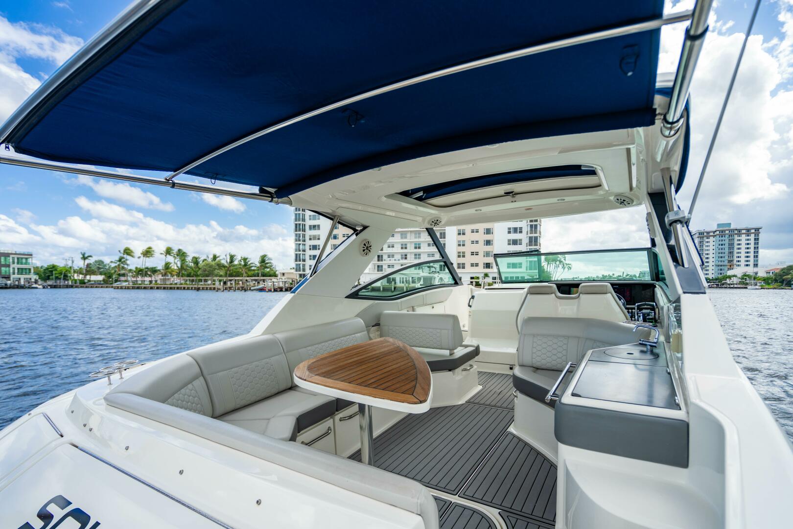 Sea Ray-Sundancer 32 Outboard 2021-Sound Decision Delray Beach-Florida-United States-5773090 | Thumbnail