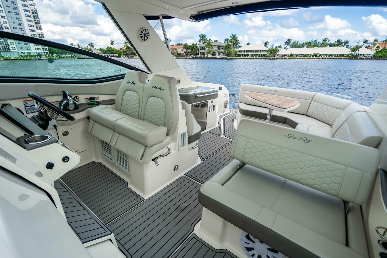 Sea Ray-Sundancer 32 Outboard 2021-Sound Decision Delray Beach-Florida-United States-5773084 | Thumbnail