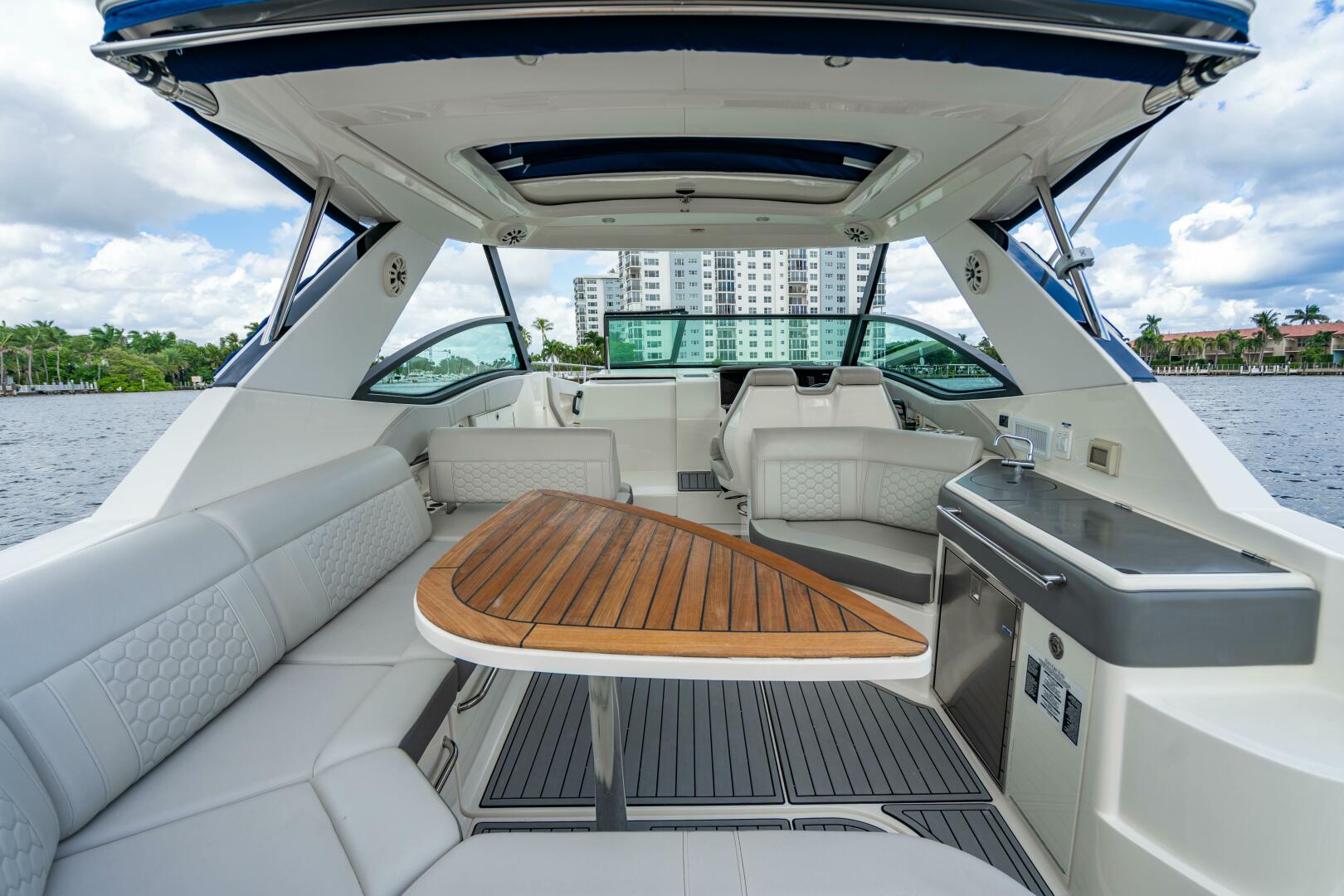 Sea Ray-Sundancer 32 Outboard 2021-Sound Decision Delray Beach-Florida-United States-5773075 | Thumbnail