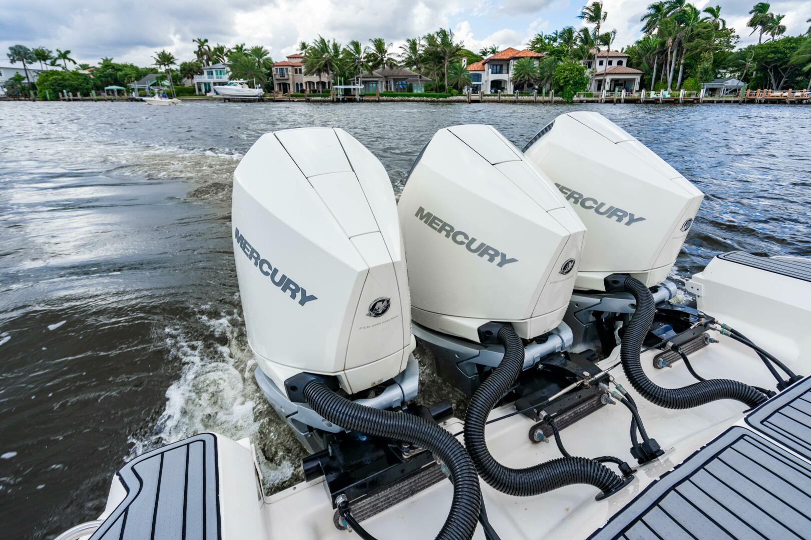 Sea Ray-Sundancer 32 Outboard 2021-Sound Decision Delray Beach-Florida-United States-5773072 | Thumbnail