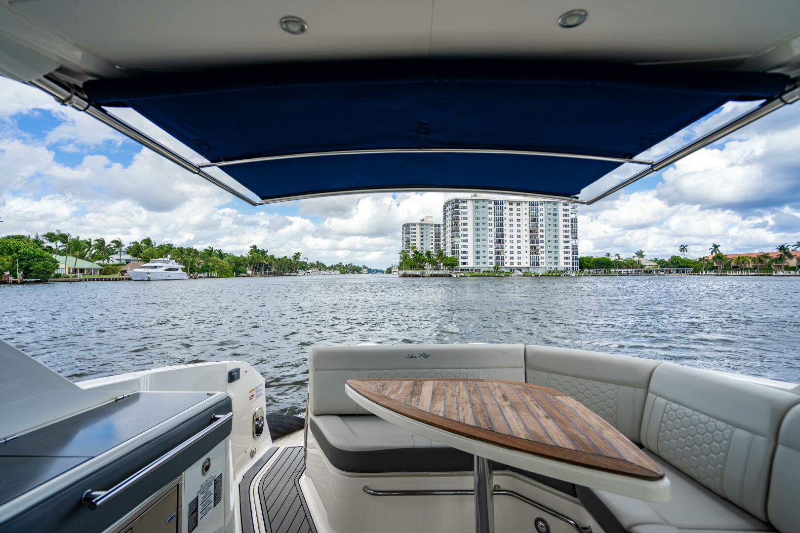Sea Ray-Sundancer 32 Outboard 2021-Sound Decision Delray Beach-Florida-United States-5773091 | Thumbnail