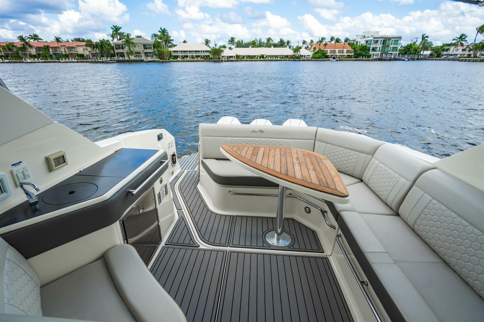 Sea Ray-Sundancer 32 Outboard 2021-Sound Decision Delray Beach-Florida-United States-5773085 | Thumbnail