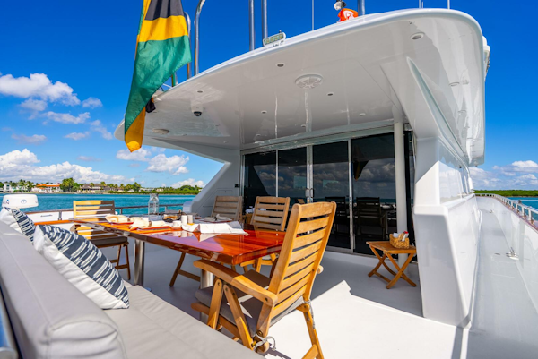 Maiora-Raised Pilothouse 1991-AZURE Nassau-Bahamas-5782532