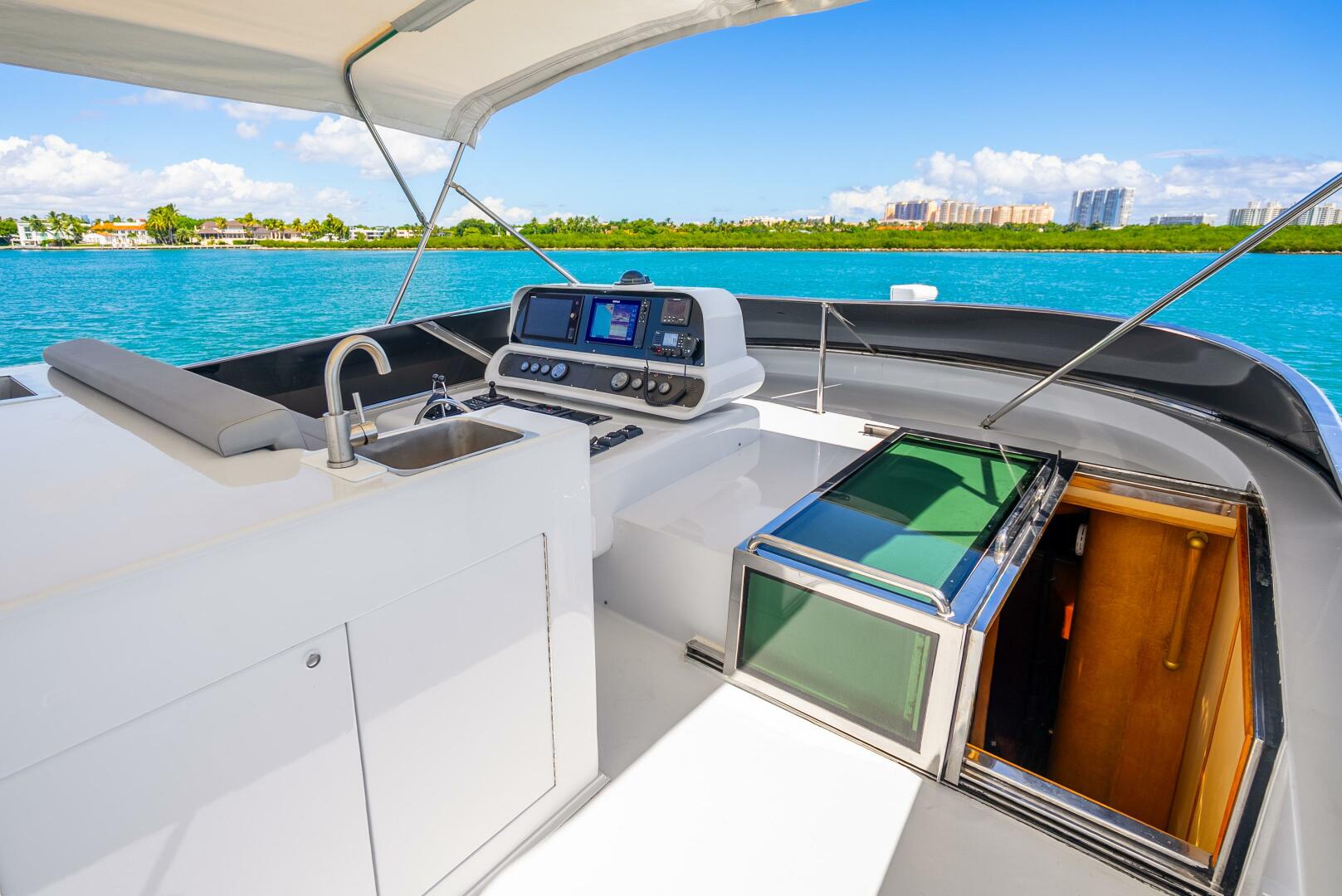 Maiora-Raised Pilothouse 1991-AZURE Nassau-Bahamas-5782549 | Thumbnail