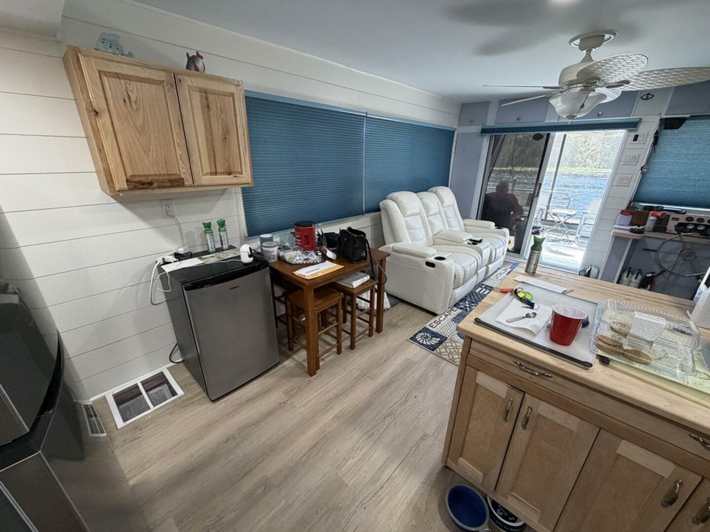 Hilburn-4412 1984 -DeLand-Florida-United States-5793060 | Thumbnail