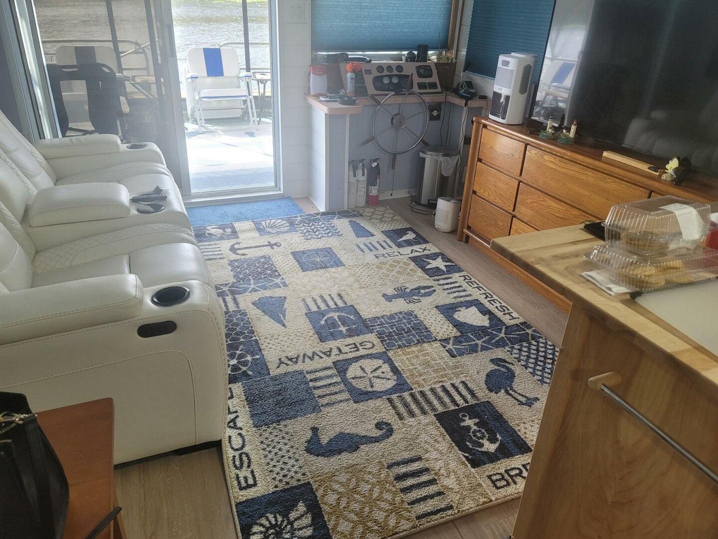 Hilburn-4412 1984 -DeLand-Florida-United States-5793047 | Thumbnail