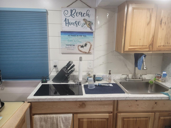 Hilburn-4412 1984 -DeLand-Florida-United States-5793052