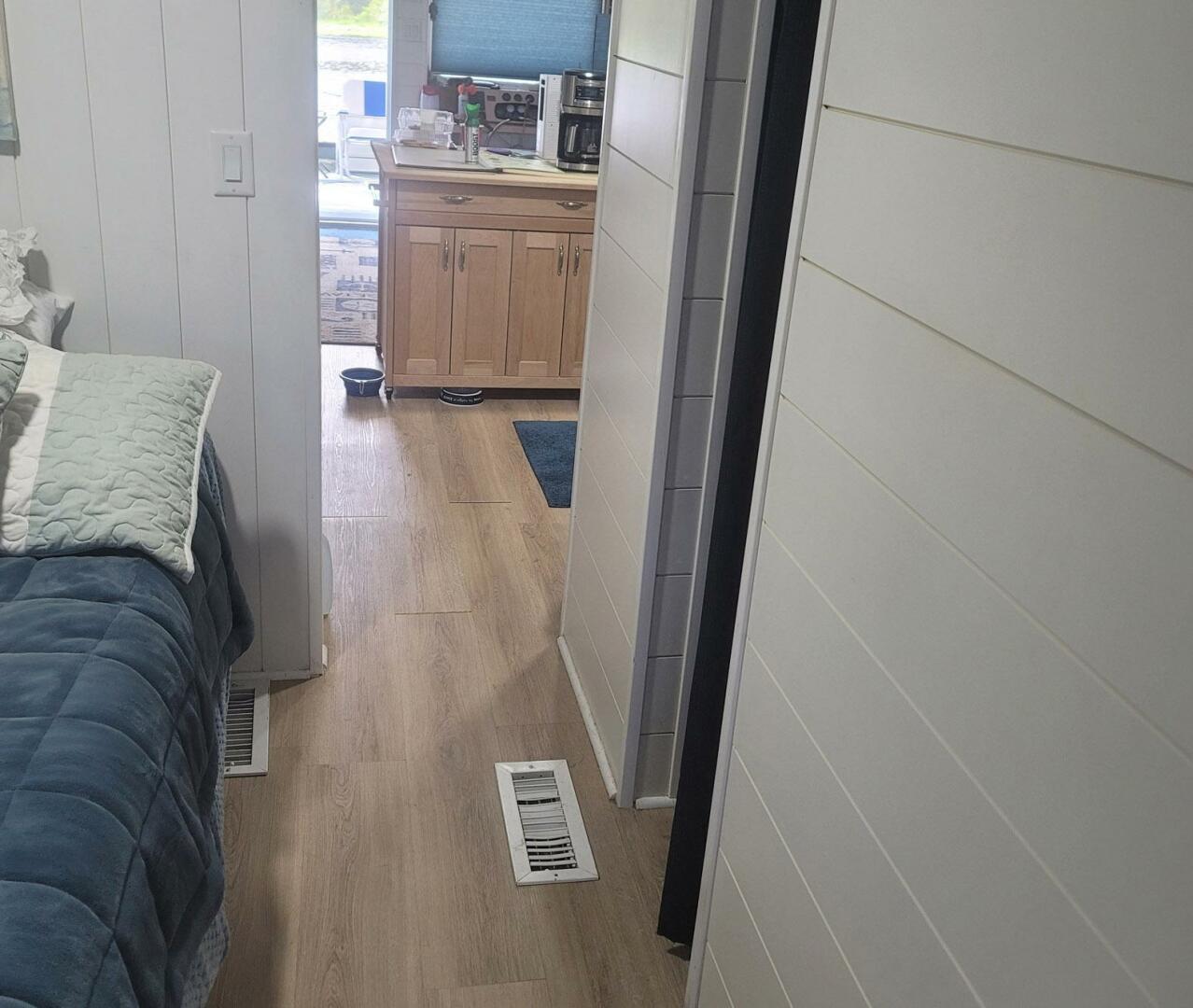 Hilburn-4412 1984 -DeLand-Florida-United States-5793048 | Thumbnail