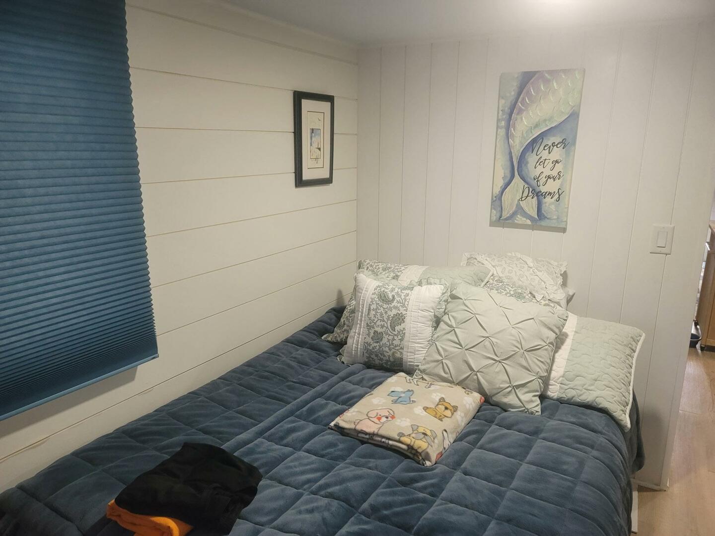 Hilburn-4412 1984 -DeLand-Florida-United States-5793071 | Thumbnail