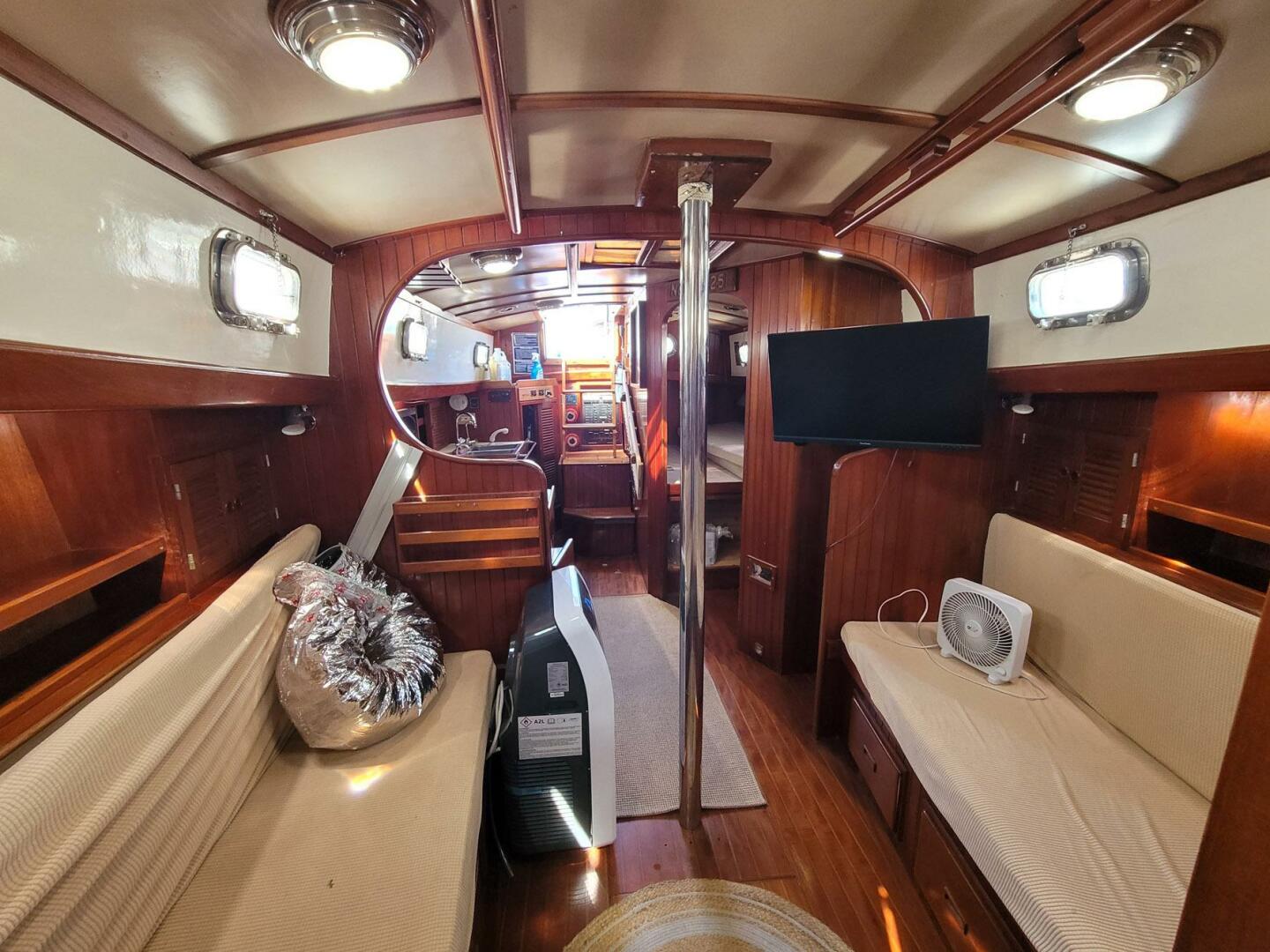 Tayana-37 1984-Albatross Palm Coast-Florida-United States-5784151 | Thumbnail