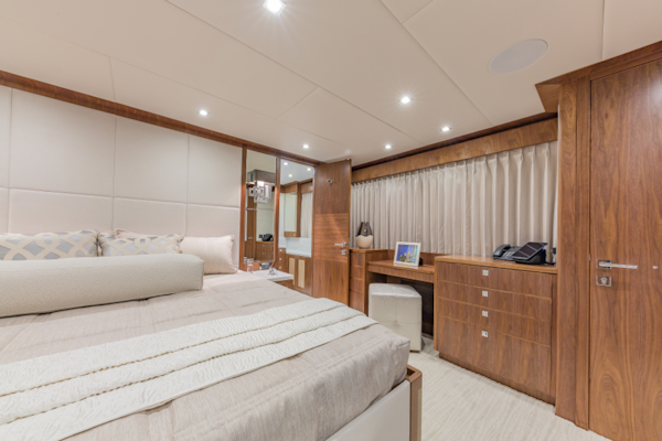 Hargrave-Raised Pilothouse 2018-Second Amendment Fort Lauderdale-Florida-United States-5787600