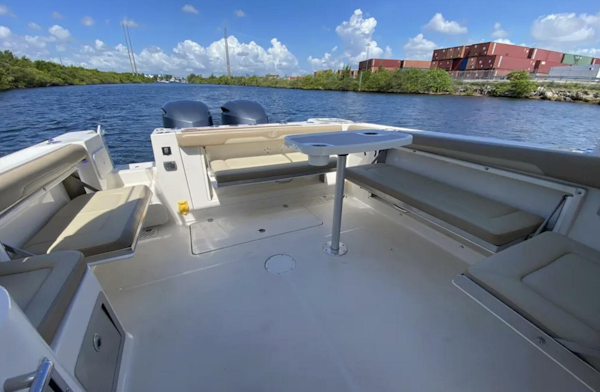 Sailfish-325 DC 2018 -Dania Beach-Florida-United States-5788635