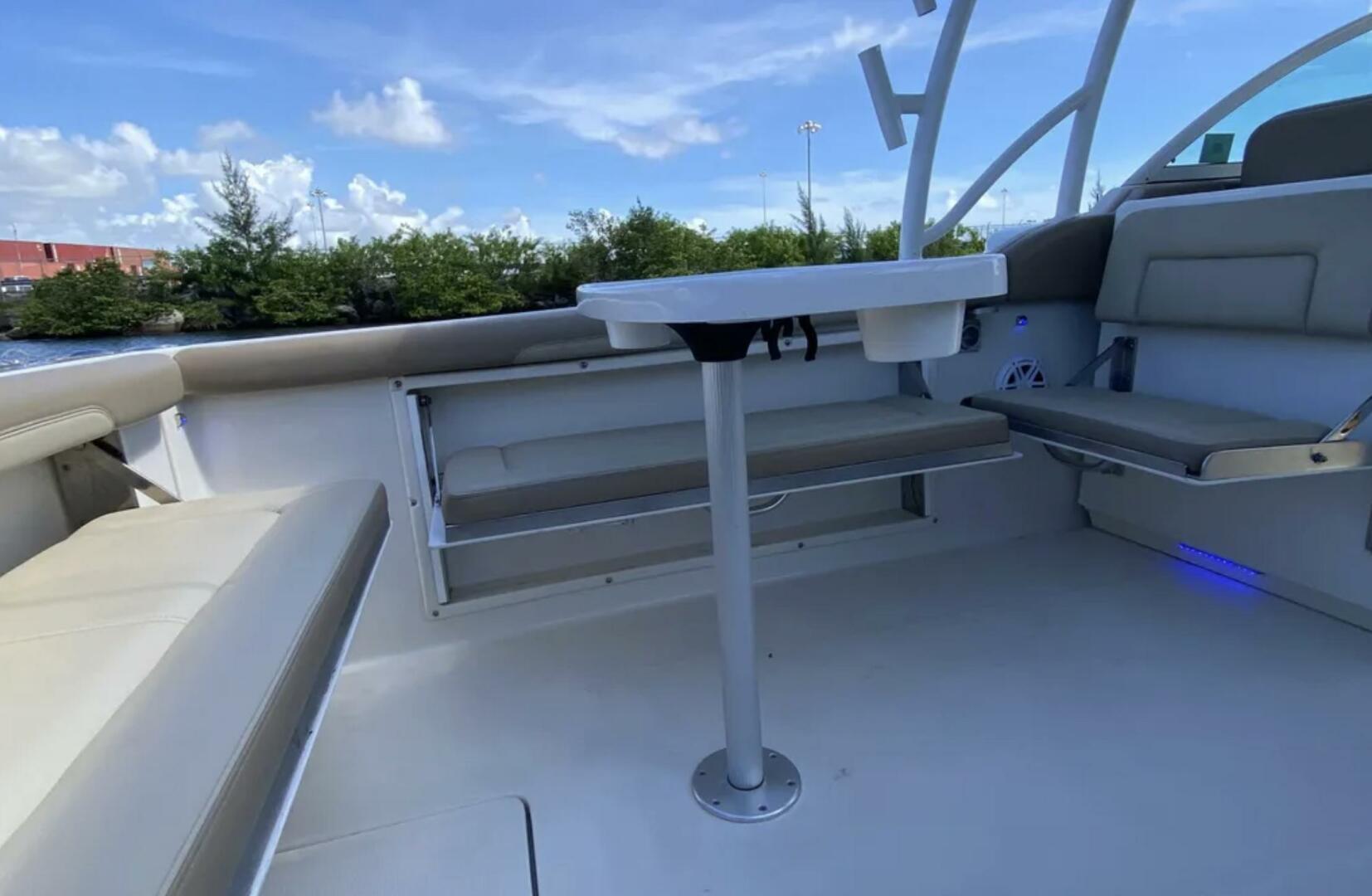 Sailfish-325 DC 2018 -Dania Beach-Florida-United States-5788631 | Thumbnail