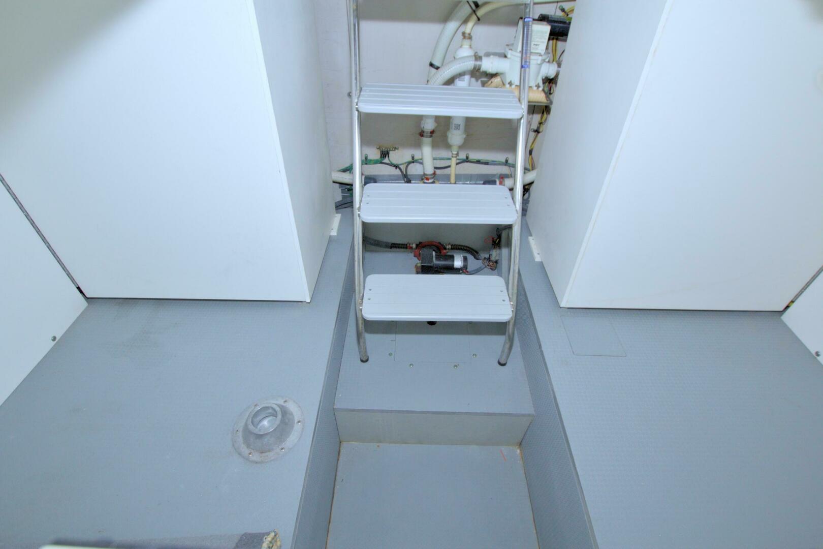 Meridian-441 Sedan 2013-Why Knot Fort Myers-Florida-United States-5794570 | Thumbnail