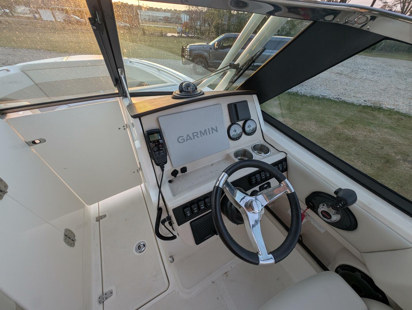 Boston Whaler-240 Vantage 2023-Demo Pay Kinston-North Carolina-United States-5790774 | Thumbnail