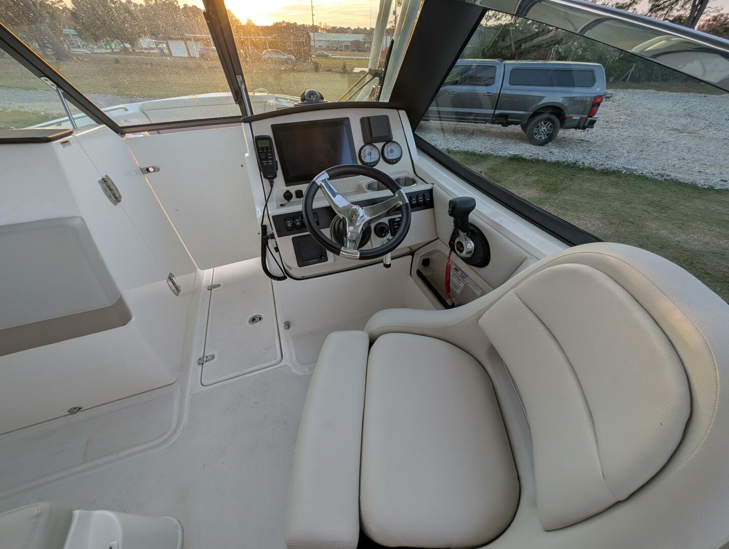 Boston Whaler-240 Vantage 2023-Demo Pay Kinston-North Carolina-United States-5790773 | Thumbnail