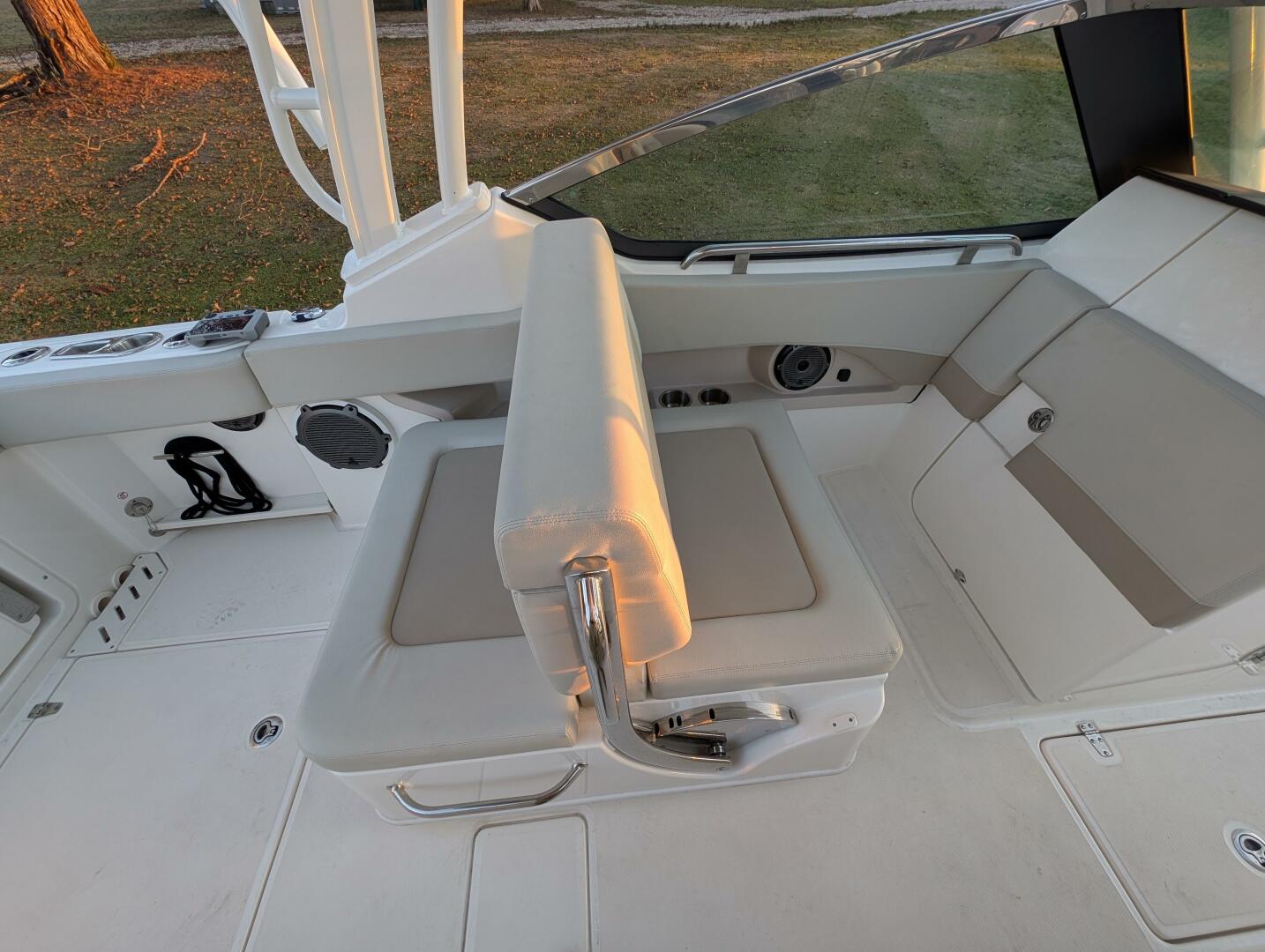 Boston Whaler-240 Vantage 2023-Demo Pay Kinston-North Carolina-United States-5790797 | Thumbnail