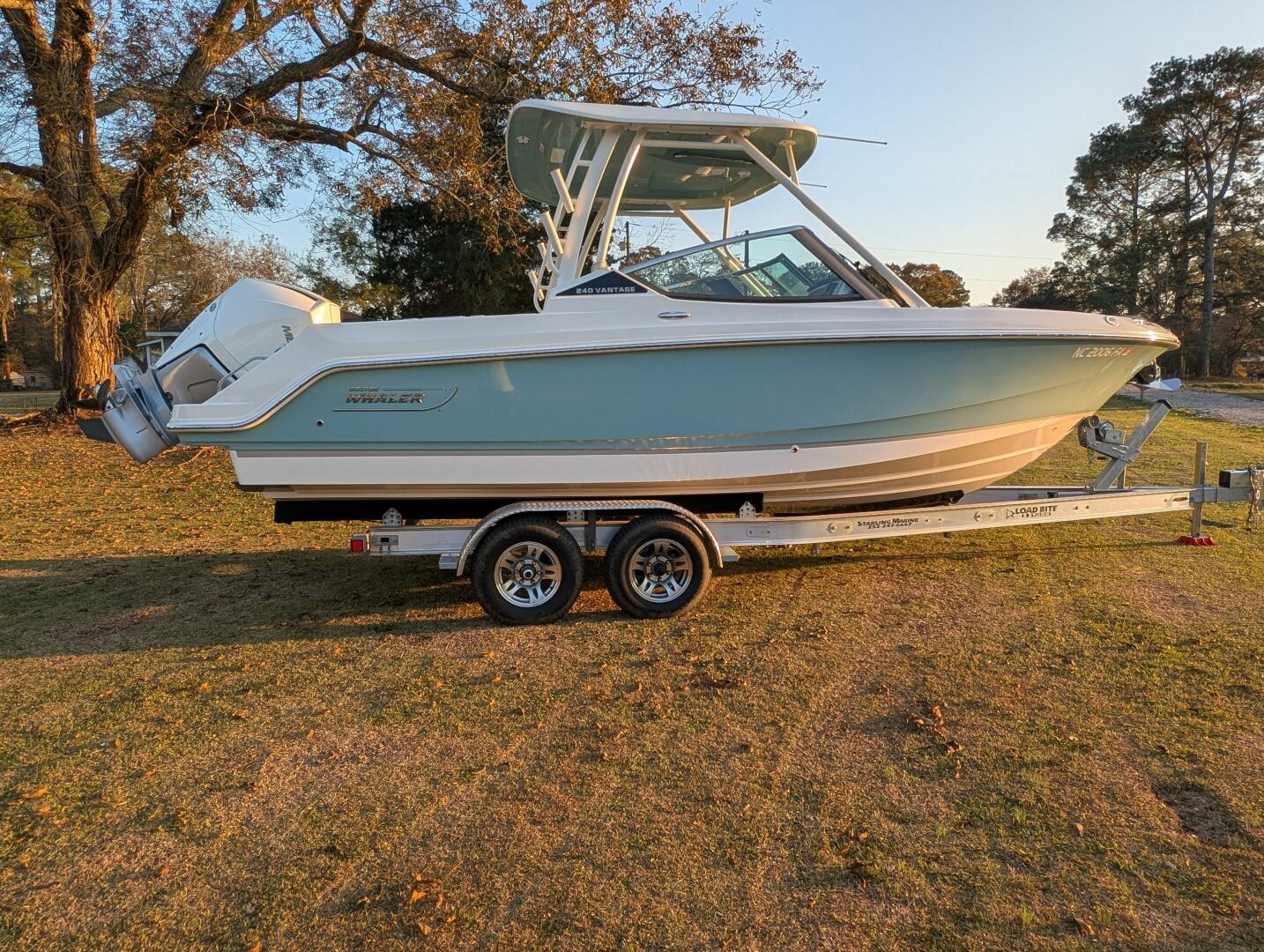 Boston Whaler-240 Vantage 2023-Demo Pay Kinston-North Carolina-United States-5790764 | Thumbnail