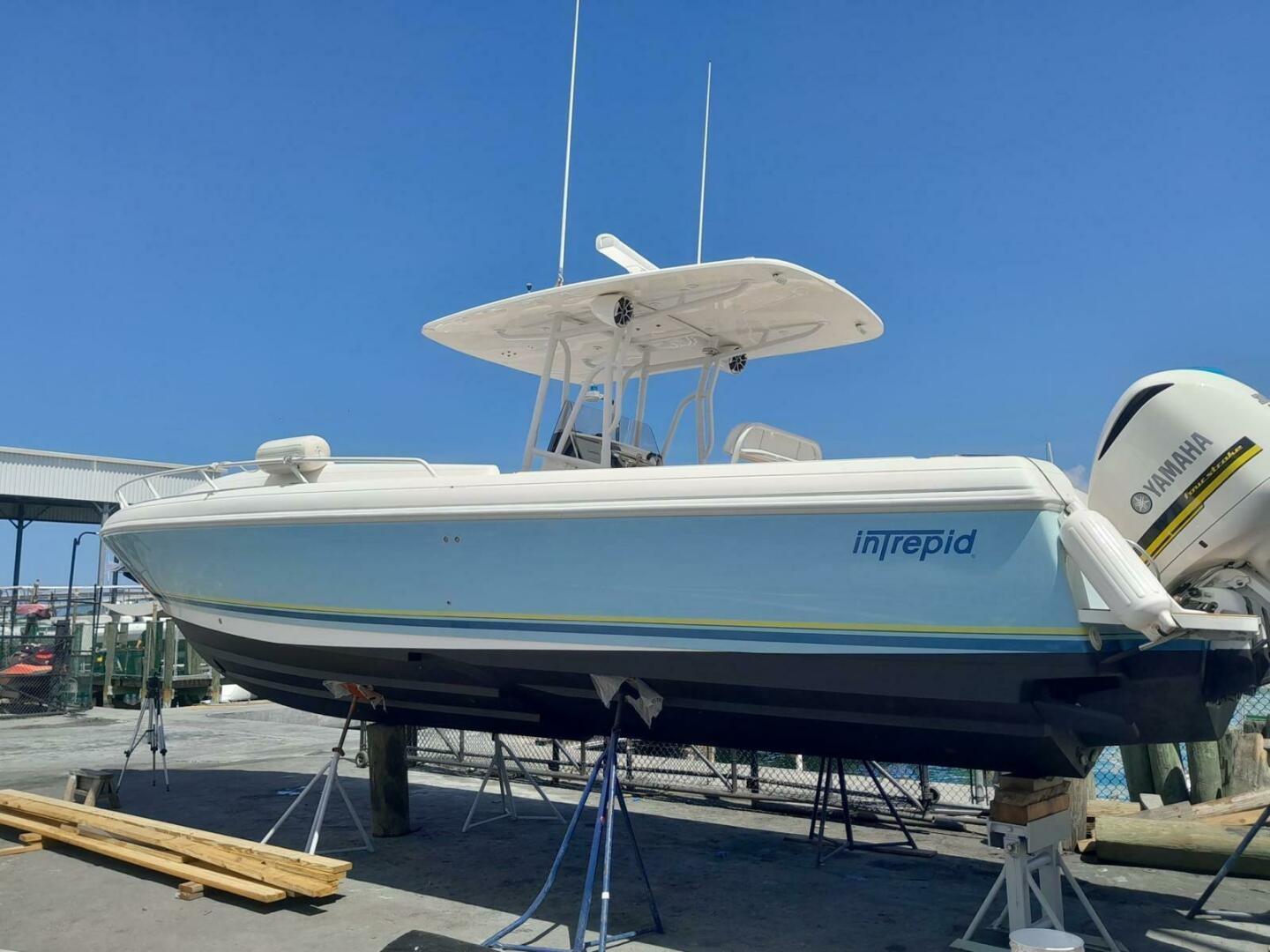 Intrepid 2008 -Miami-Florida-United States-2008 Intrepid 370 Cuddy-5791052 | Thumbnail
