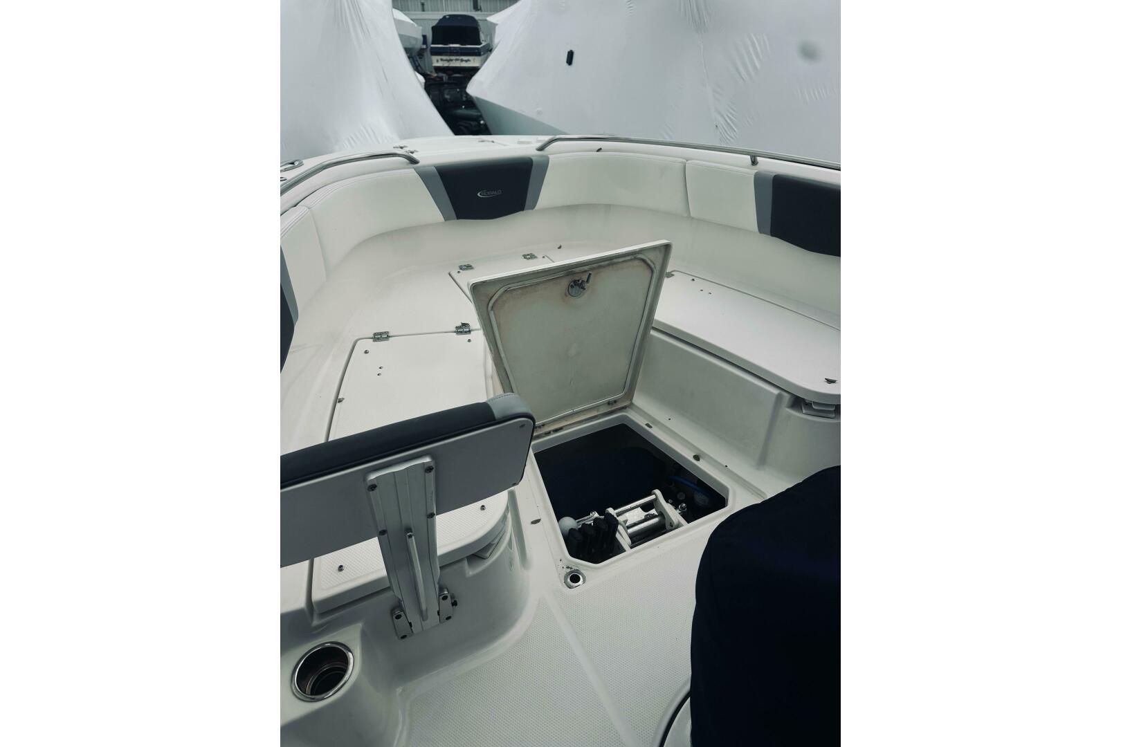 Robalo-R272 Center Console 2022 -Glen Cove-New York-United States-5791479 | Thumbnail