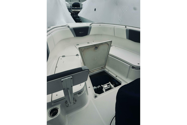 Robalo-R272 Center Console 2022 -Glen Cove-New York-United States-5791479