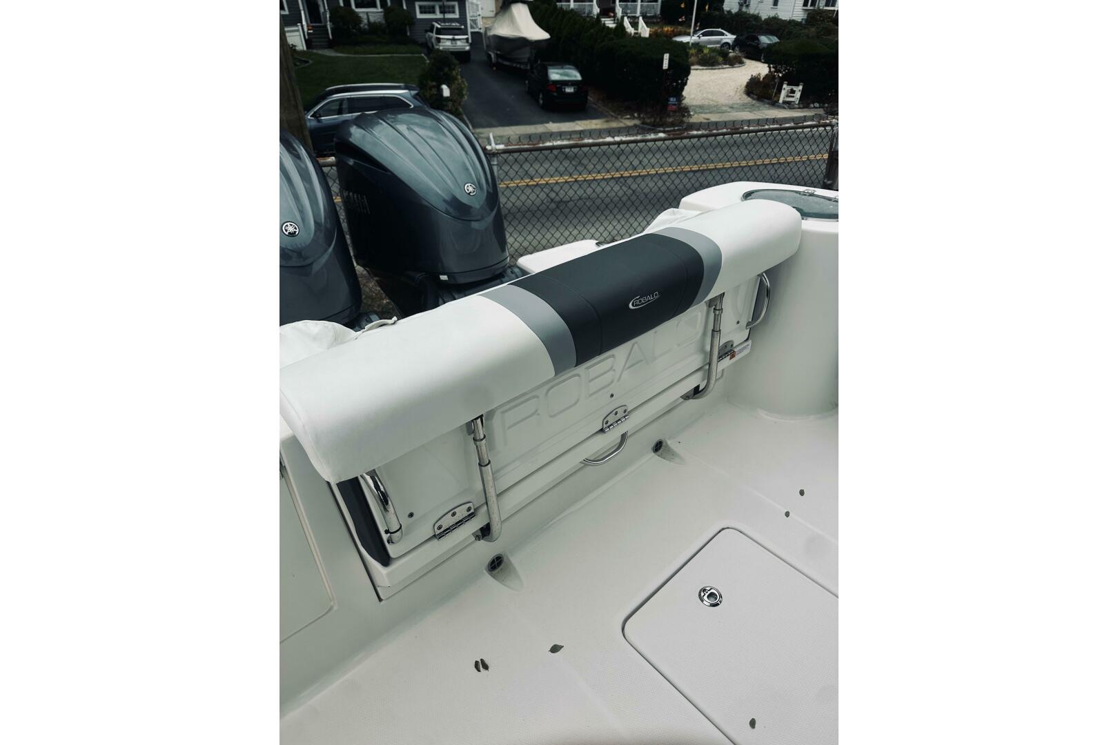 Robalo-R272 Center Console 2022 -Glen Cove-New York-United States-5791459 | Thumbnail