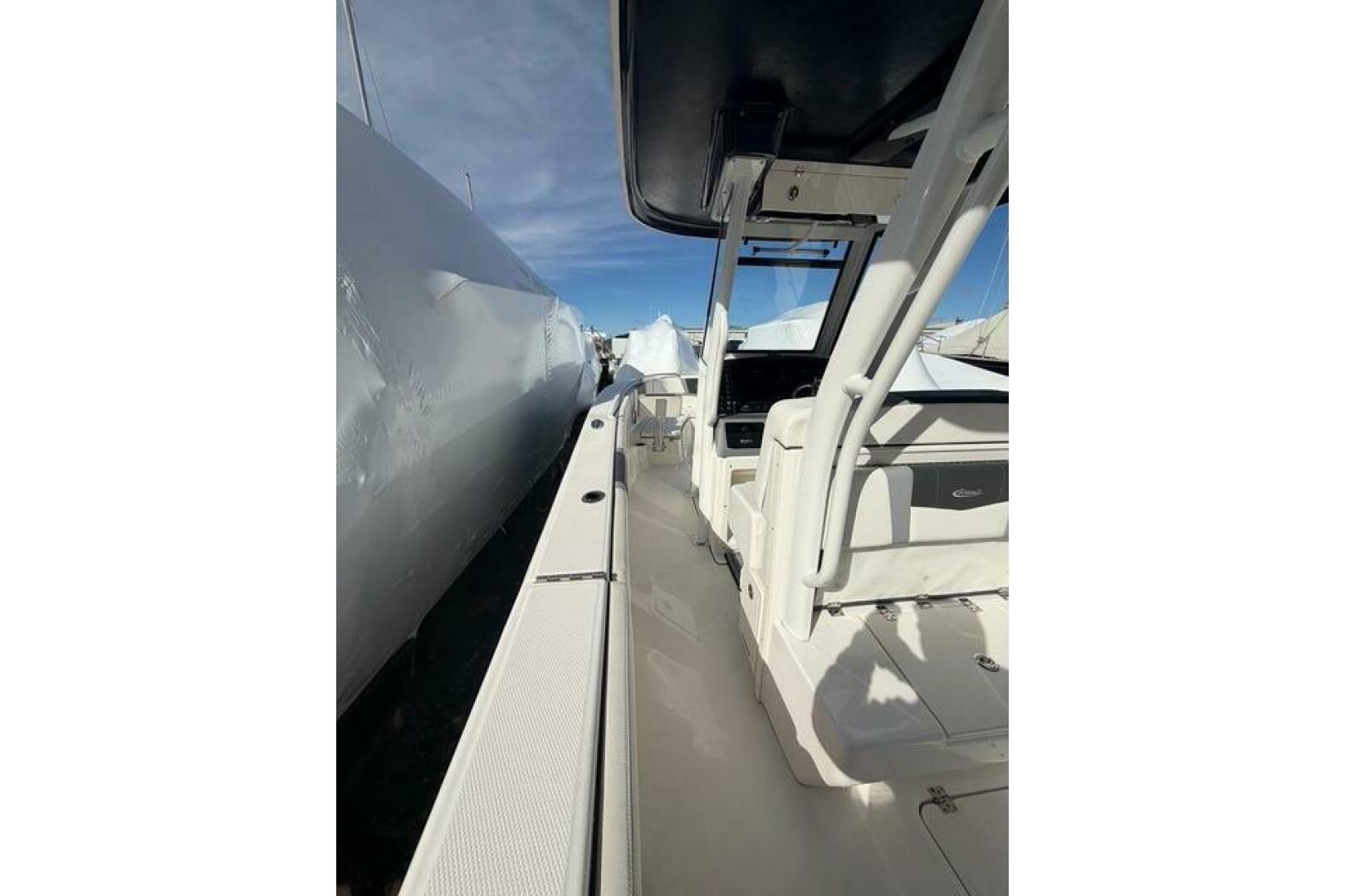 Robalo-R272 Center Console 2022 -Glen Cove-New York-United States-5791398 | Thumbnail