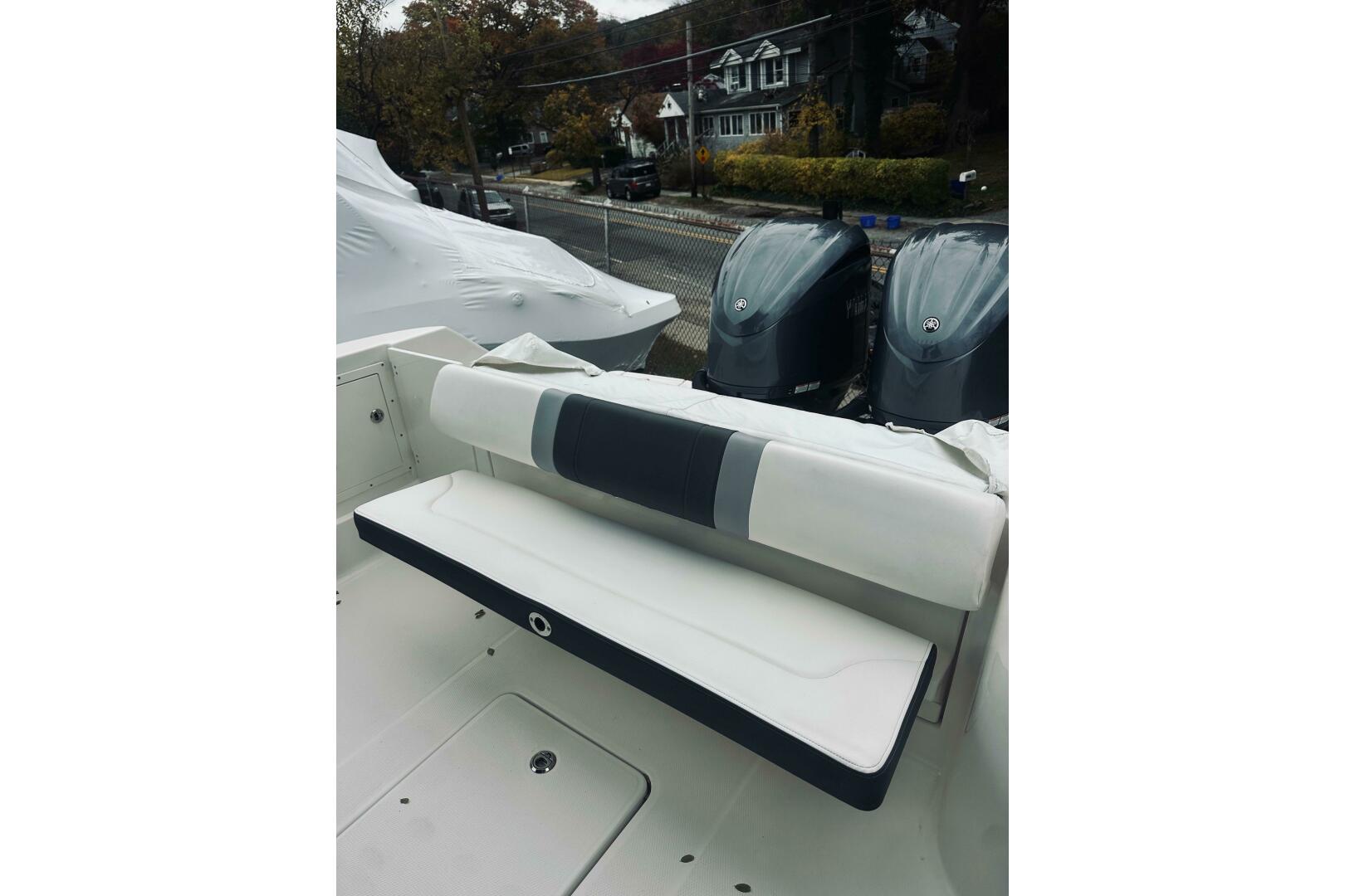 Robalo-R272 Center Console 2022 -Glen Cove-New York-United States-5791461 | Thumbnail
