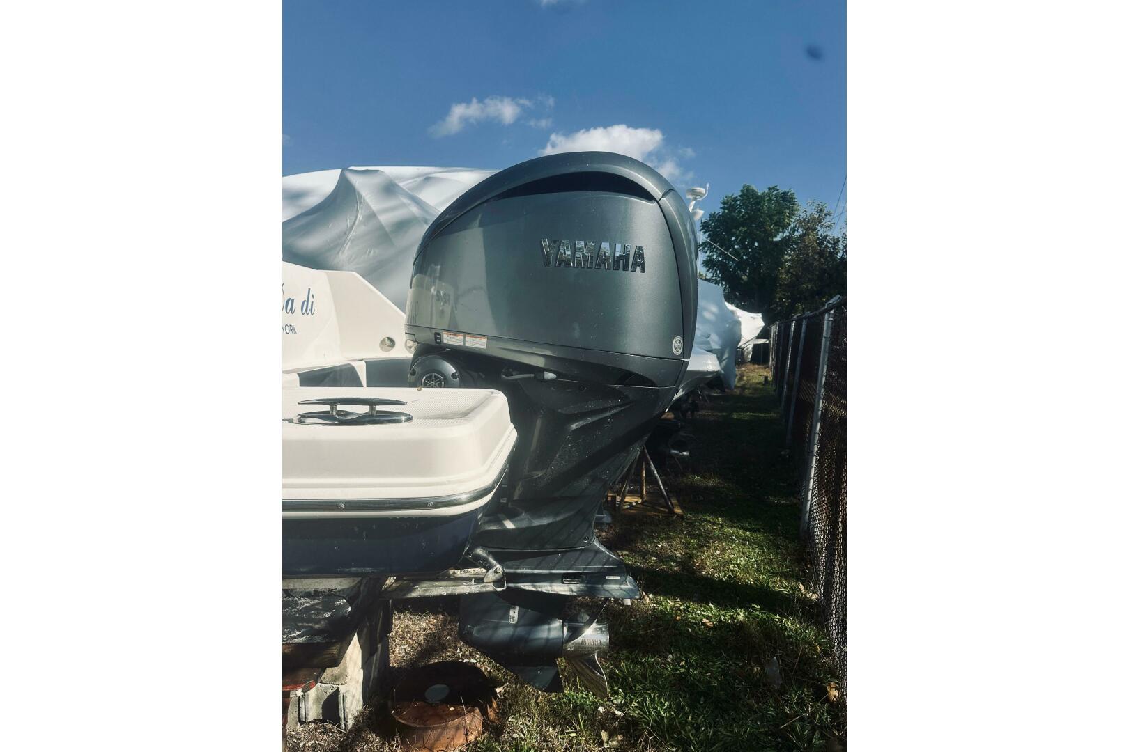 Robalo-R272 Center Console 2022 -Glen Cove-New York-United States-5791405 | Thumbnail