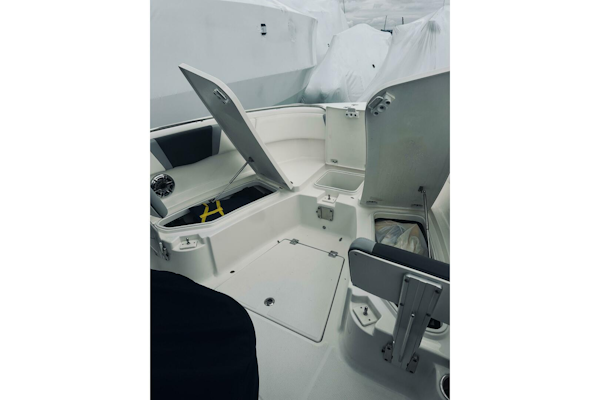Robalo-R272 Center Console 2022 -Glen Cove-New York-United States-5791481