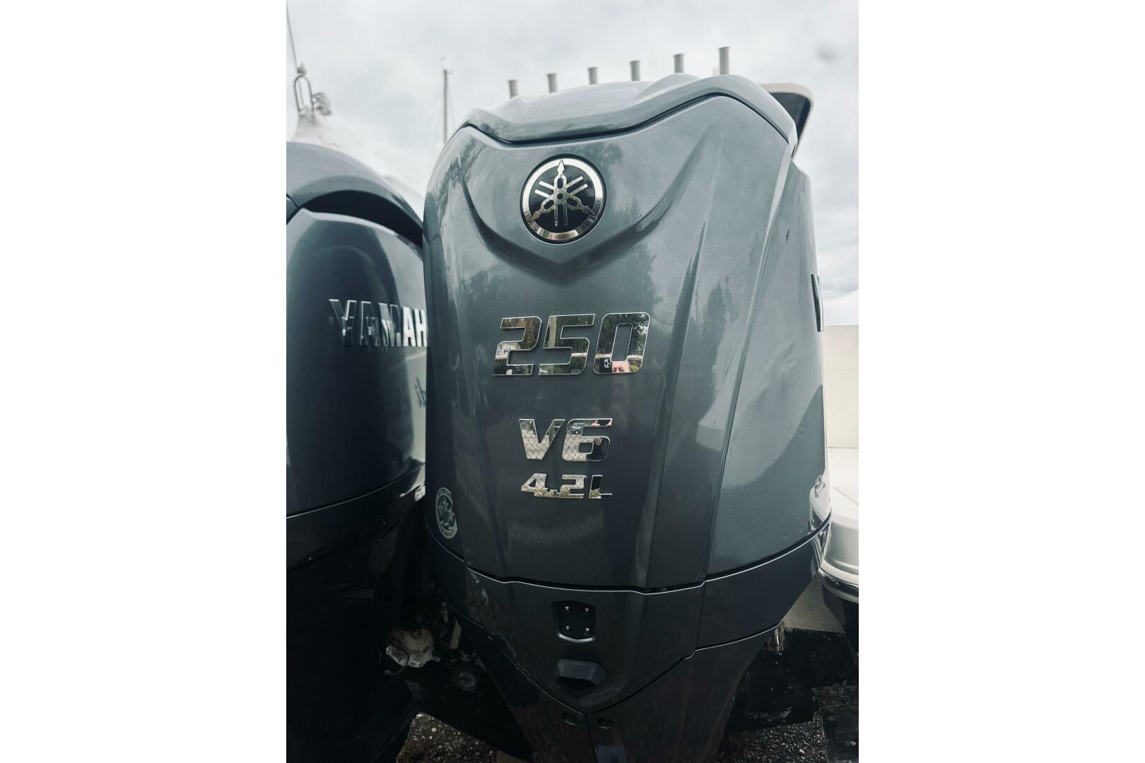 Robalo-R272 Center Console 2022 -Glen Cove-New York-United States-5791440 | Thumbnail