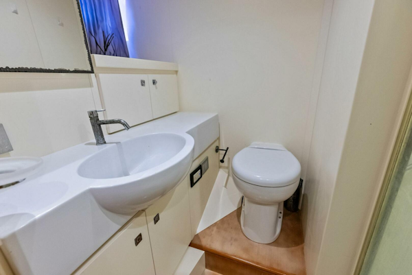 Custom Line-100 2014-SHA SHA SHA IV Panama City-Panama-5819074