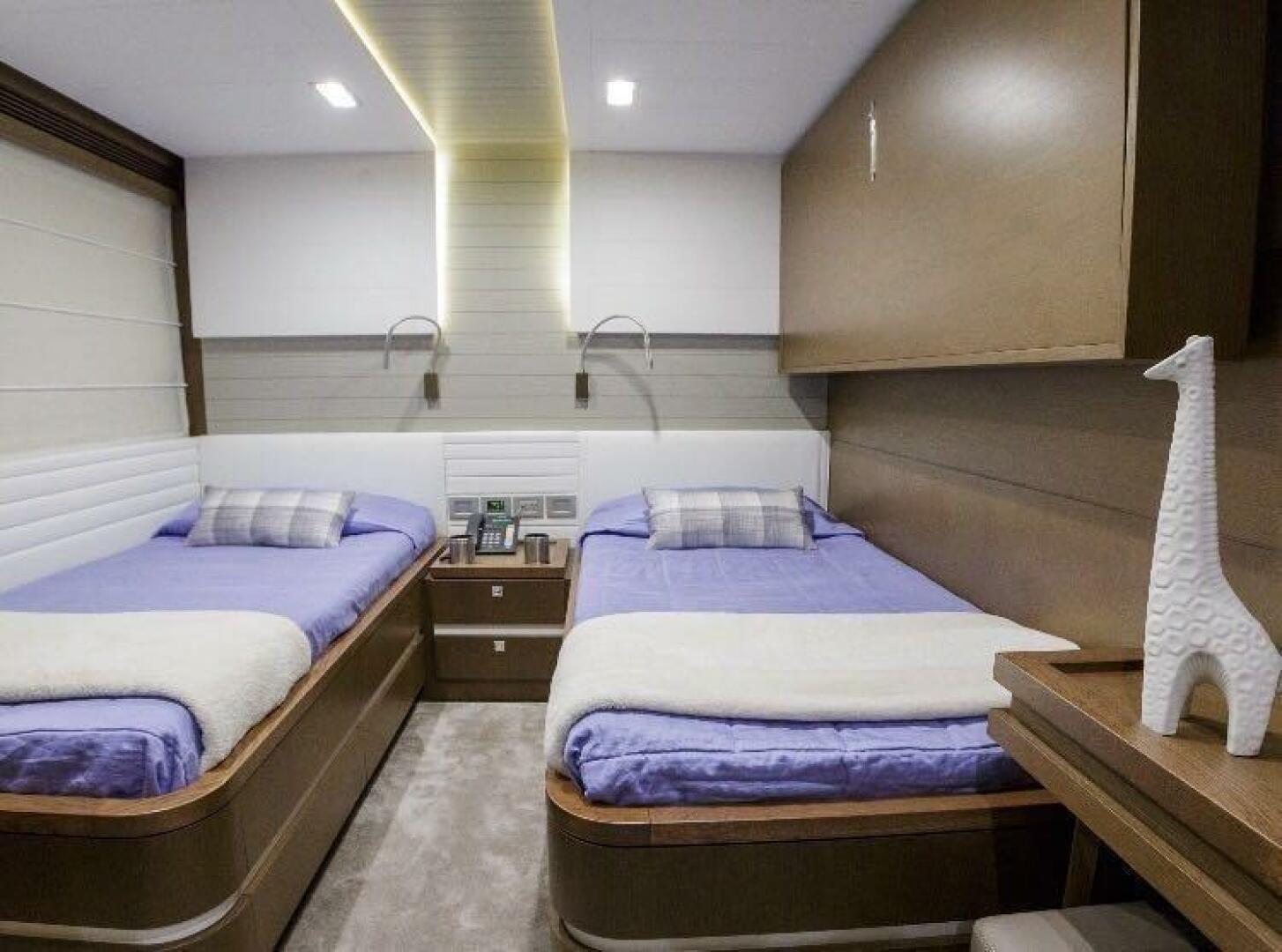 Custom Line-100 2014-SHA SHA SHA IV Panama City-Panama-5791549 | Thumbnail