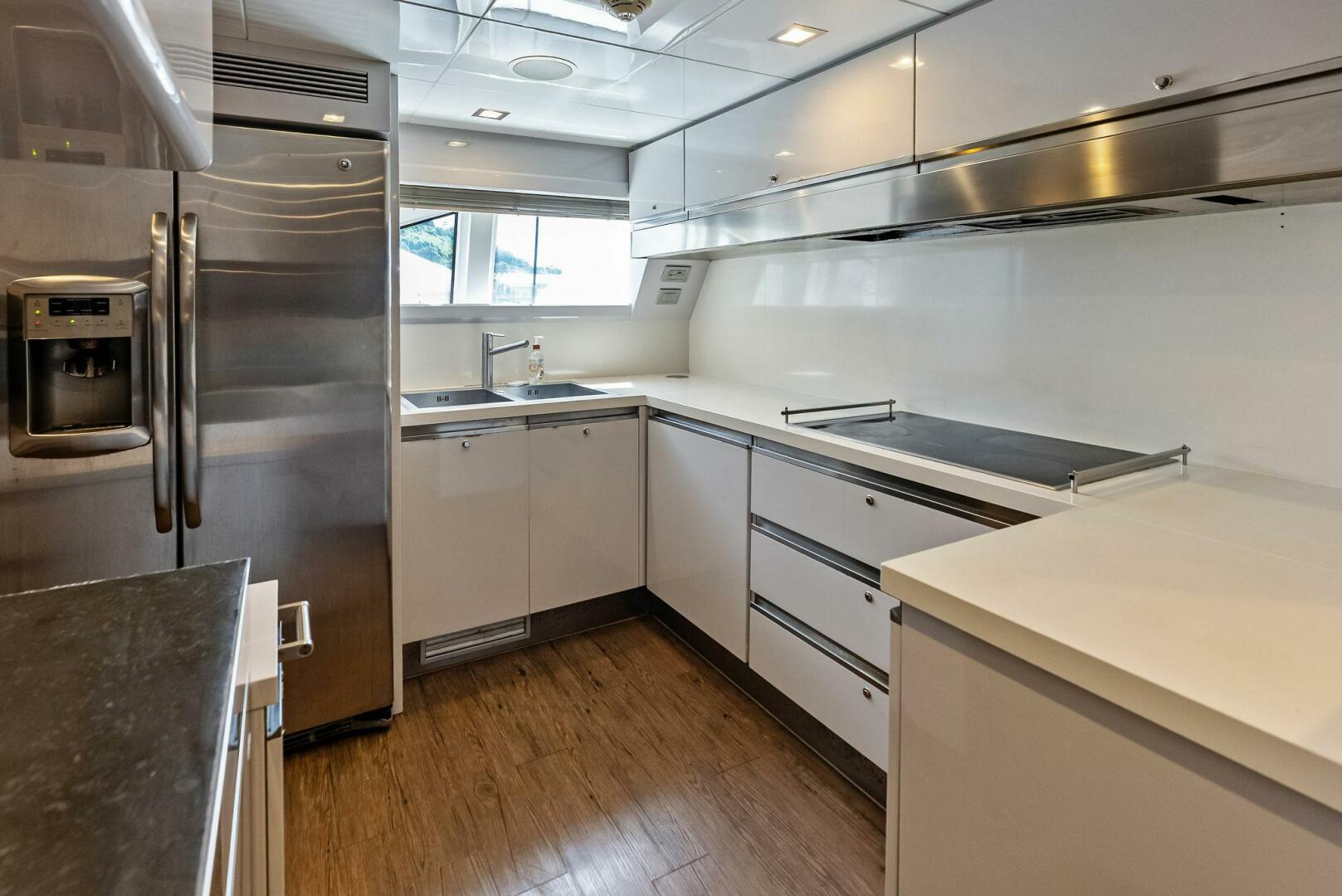 Custom Line-100 2014-SHA SHA SHA IV Panama City-Panama-5819046 | Thumbnail