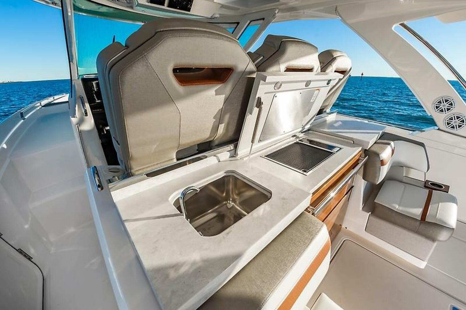 Tiara Yachts-38 LS 2023-Natalee Hampton-Virginia-United States-0005458717-5791581 | Thumbnail