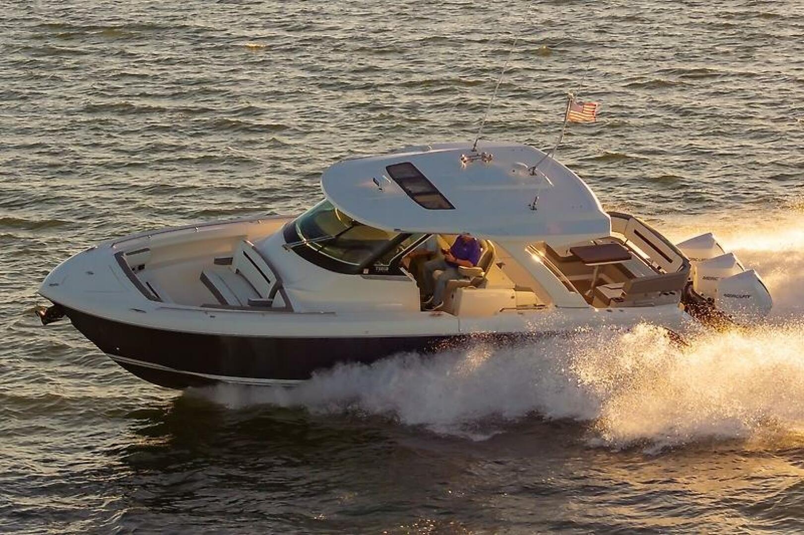 Tiara Yachts-38 LS 2023-Natalee Hampton-Virginia-United States-0005458743-5791617 | Thumbnail