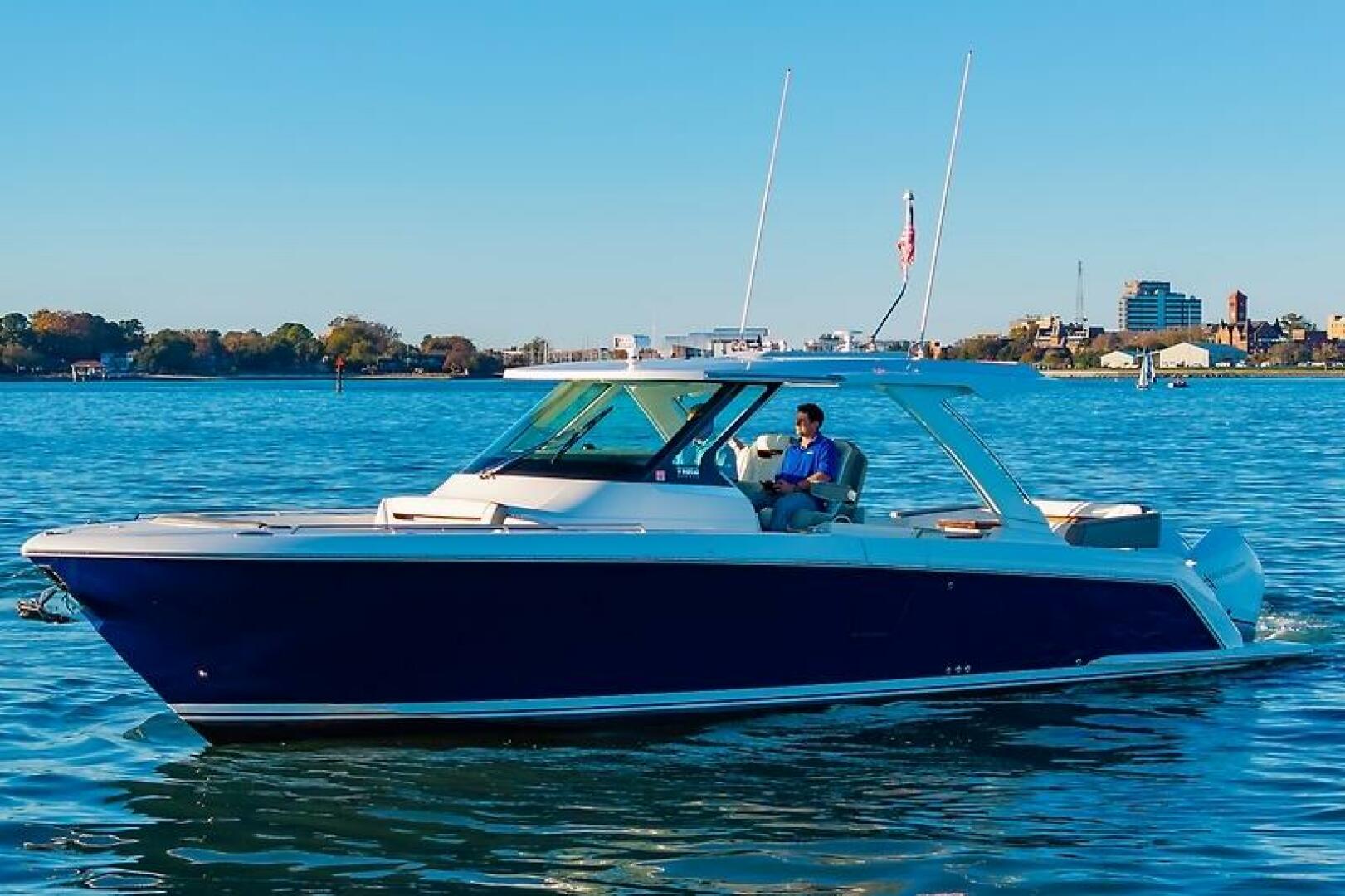 Tiara Yachts-38 LS 2023-Natalee Hampton-Virginia-United States-0005458740-5791612 | Thumbnail